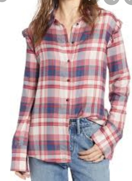 Treasure & Bond Tops - NEW Treasure and Bond bell sleeve shirt in medium